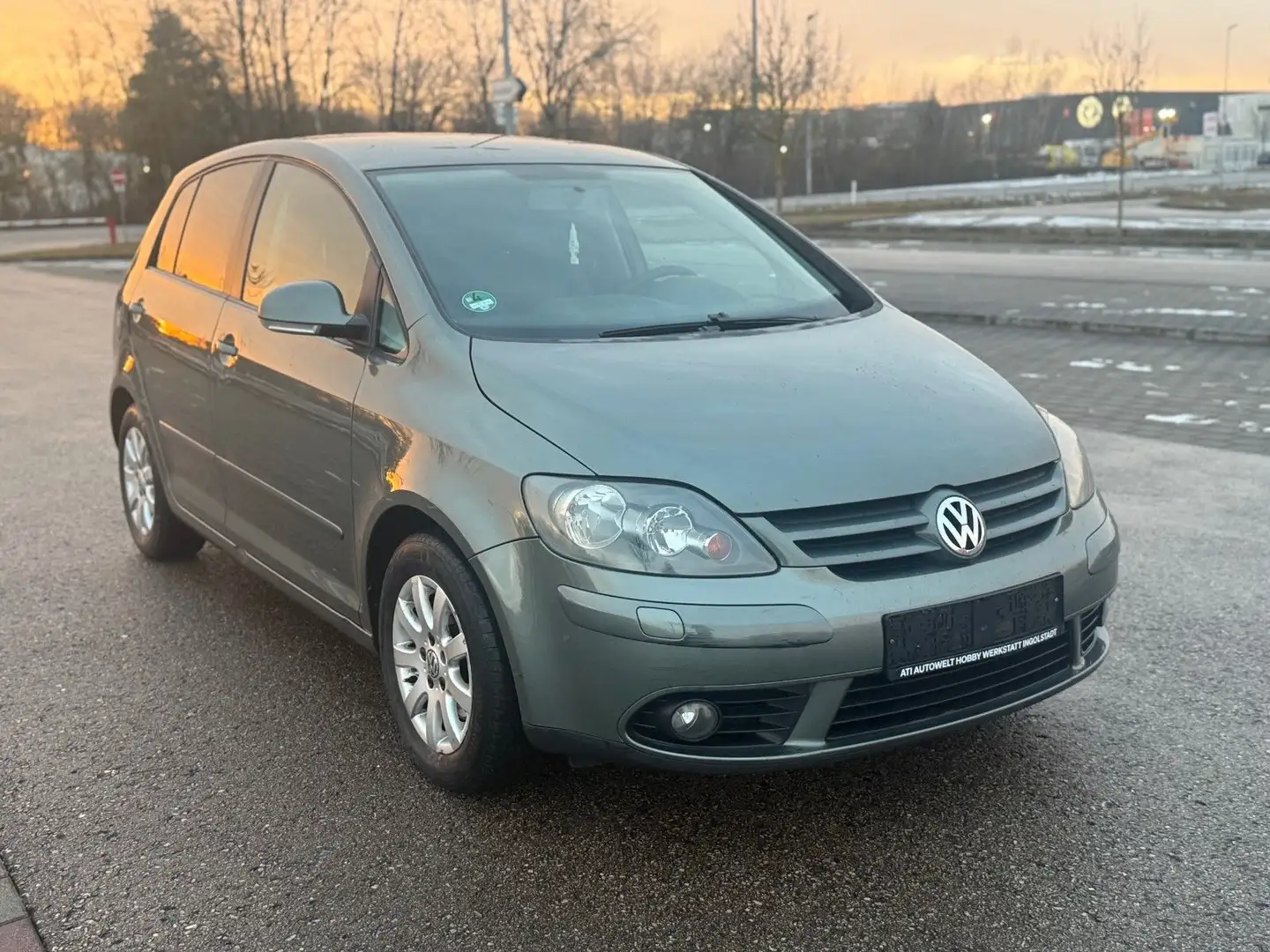 Volkswagen Golf Plus Grün - 2