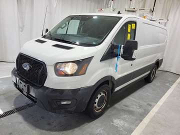 Cargo 130WB | RACKS | SYNC W/BIG SCREEN