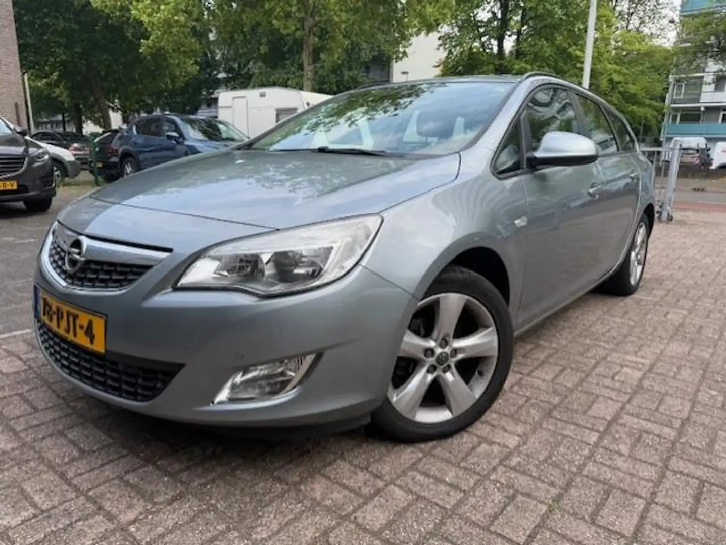 Opel Astra Sports Tourer 1.4 Turbo Edition Navi/Clima/Cruise/ Gris - 1