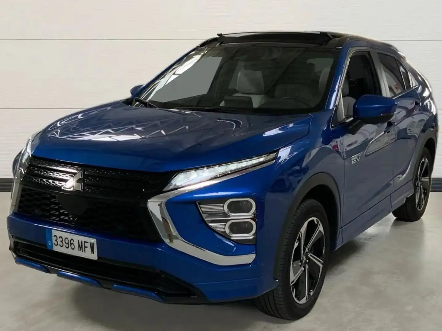 Mitsubishi Eclipse Cross PHEV Kaiteki + 4WD - 2