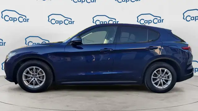 Alfa Romeo Stelvio view 2