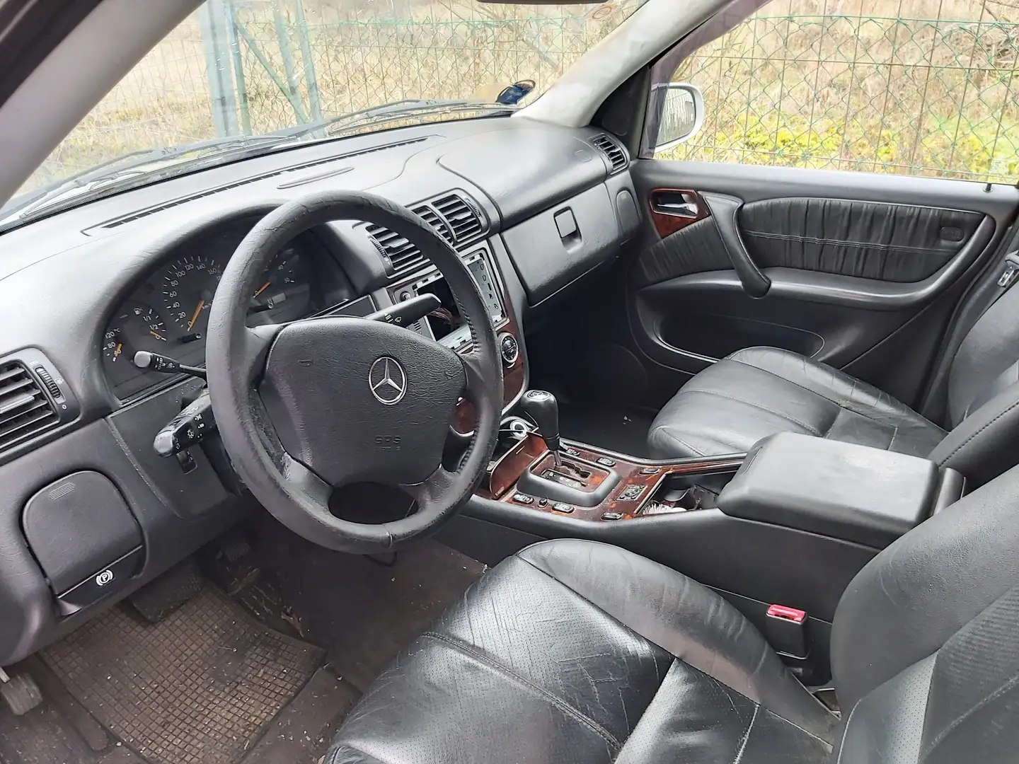 Mercedes-Benz ML 270 w163 Серебристый - 2
