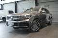 Volkswagen Touareg 3.0 TSi eHybrid 4MOTION keyless camera pano leer 2 Gri - thumbnail 1