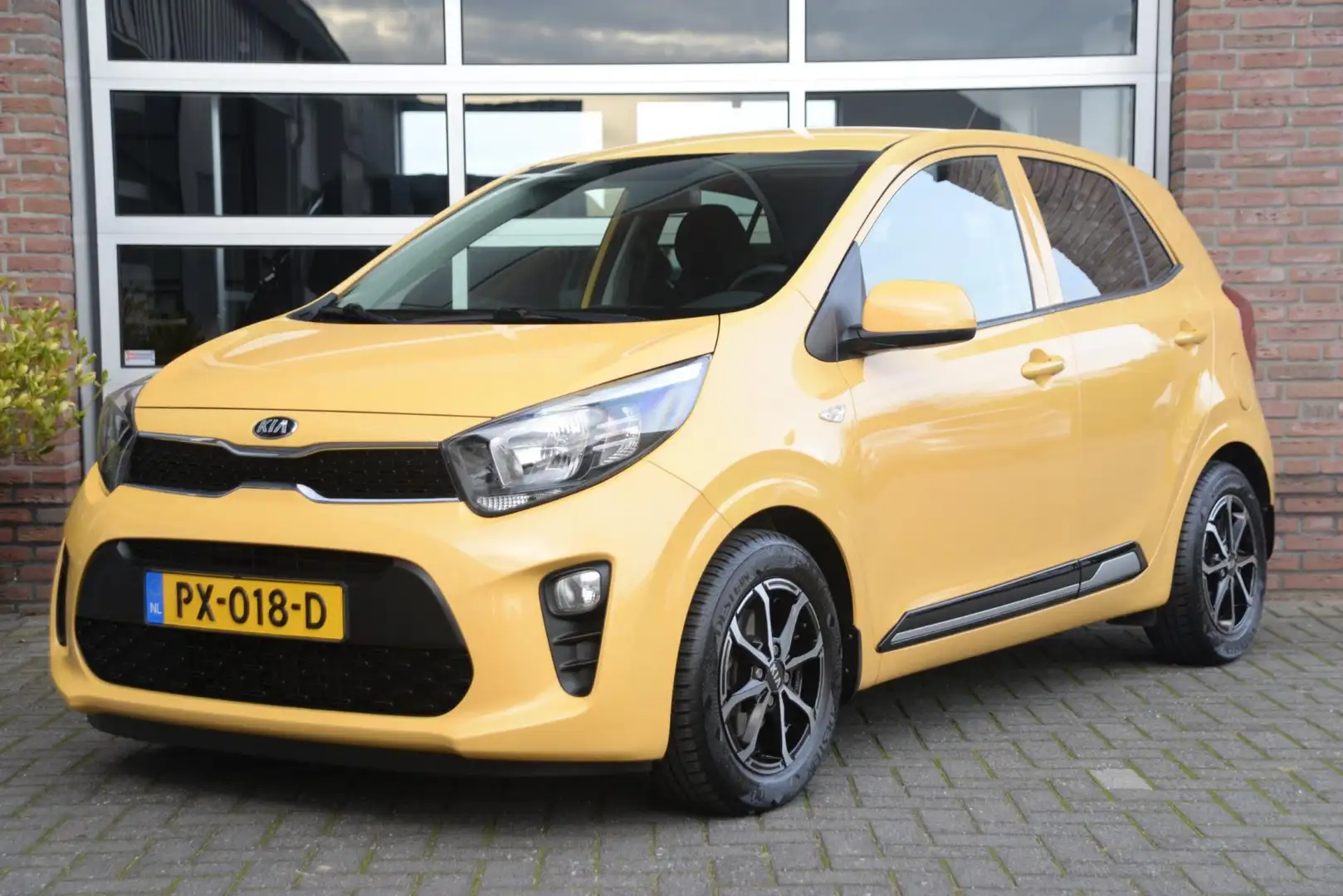 Kia Picanto 1.0 CVVT ComfortLine | All Seasons | Orig. NL | Geel - 1