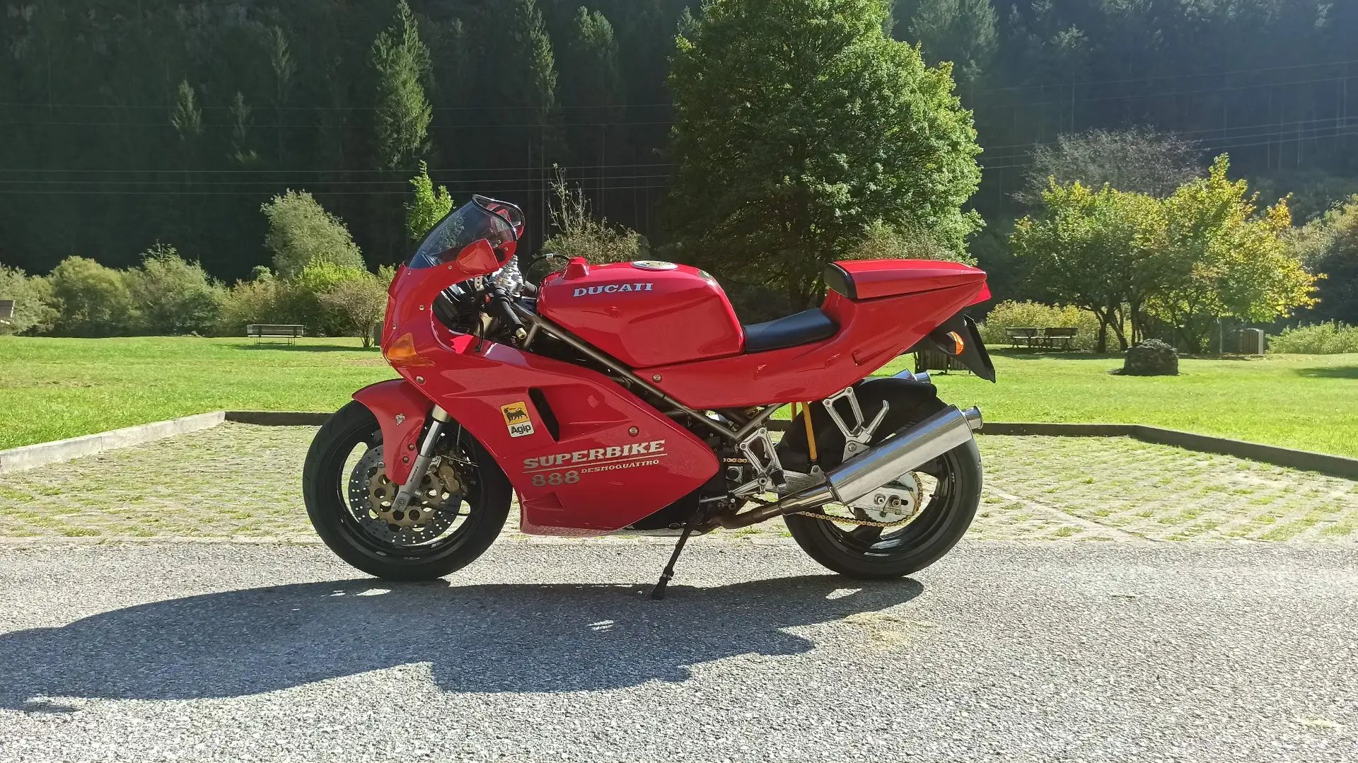 Ducati 888 strada Red - 1