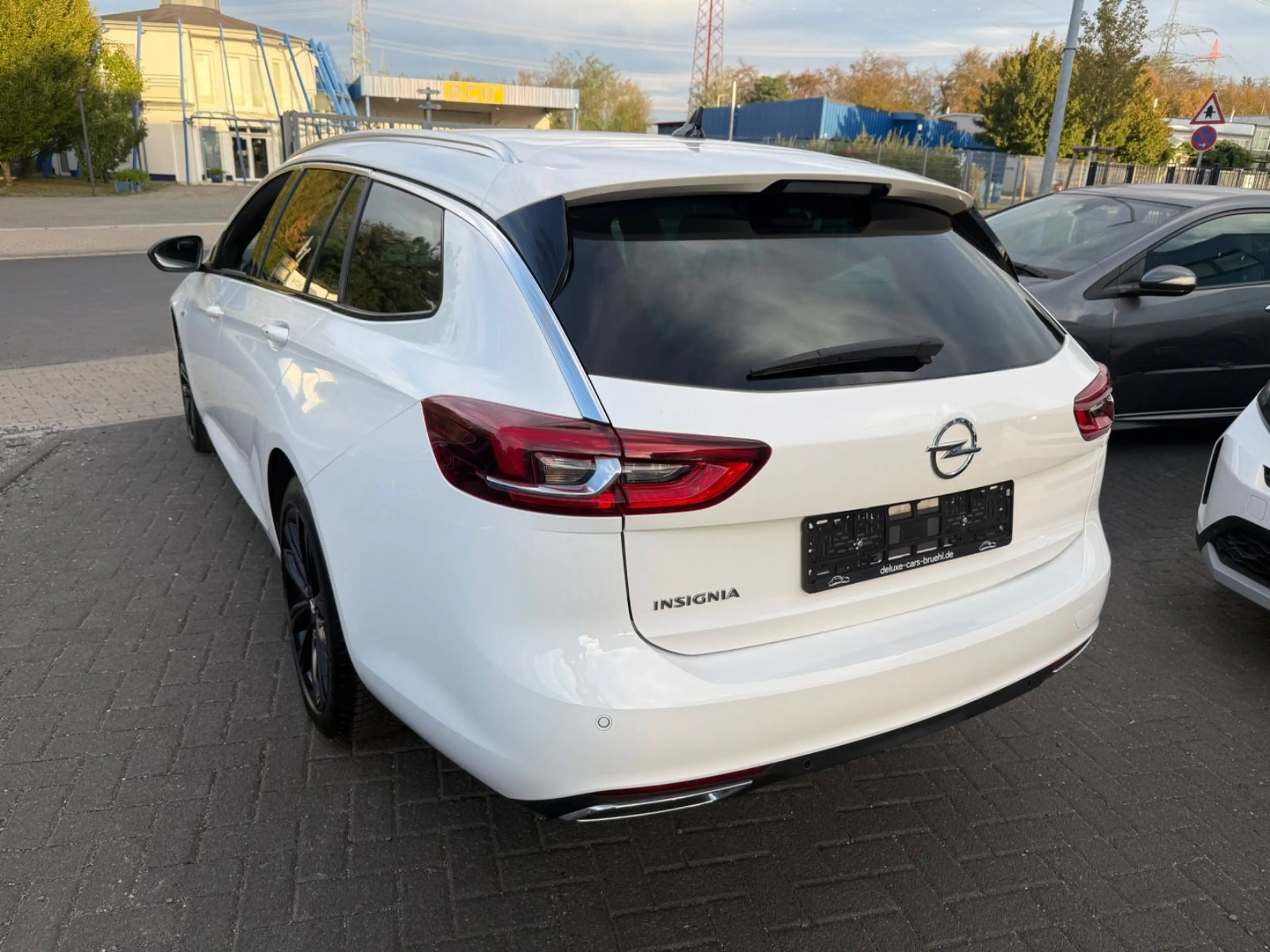 Opel Insignia B Sports Tourer Business — photo 9