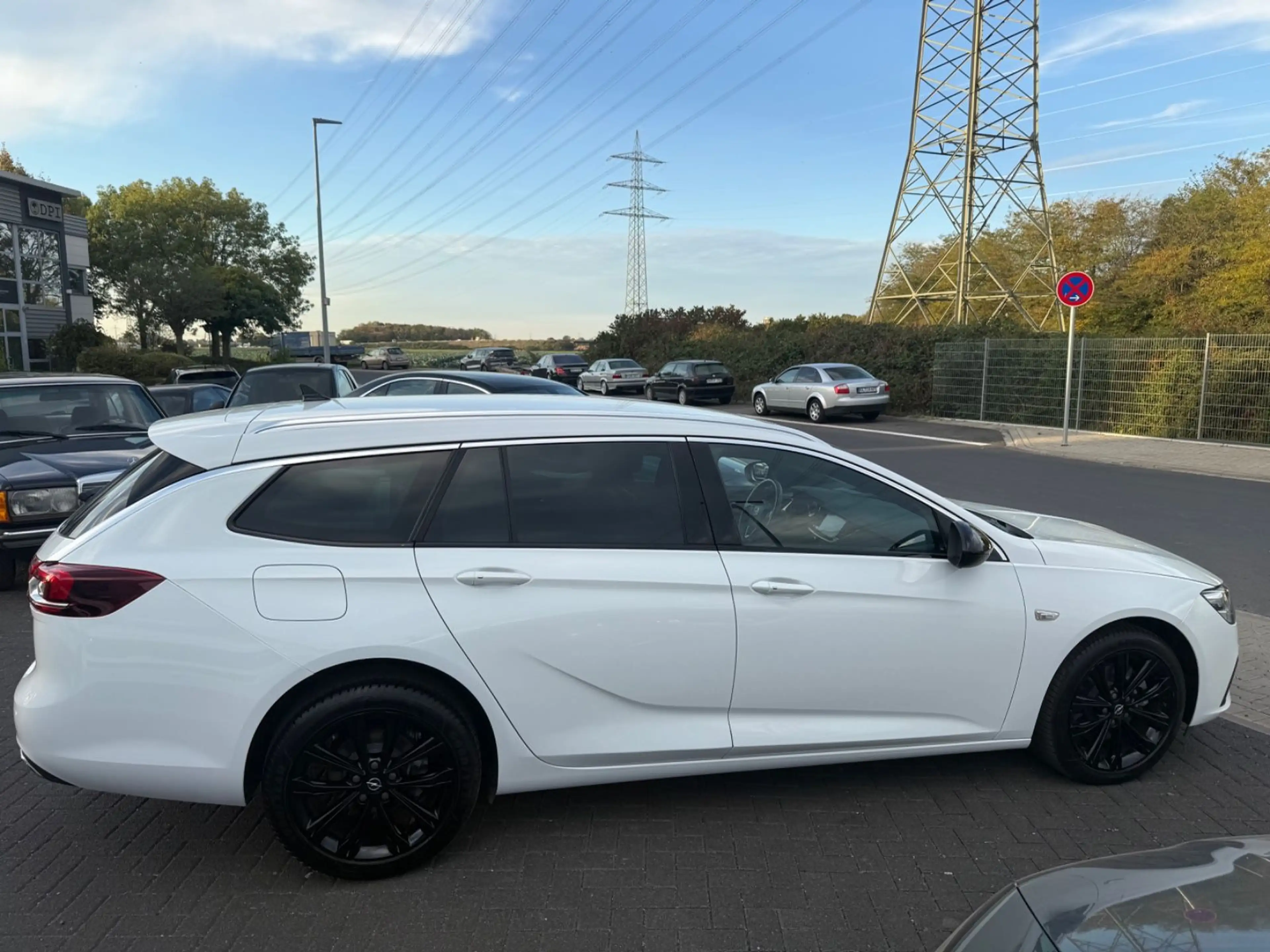 Opel Insignia B Sports Tourer Business — photo 11