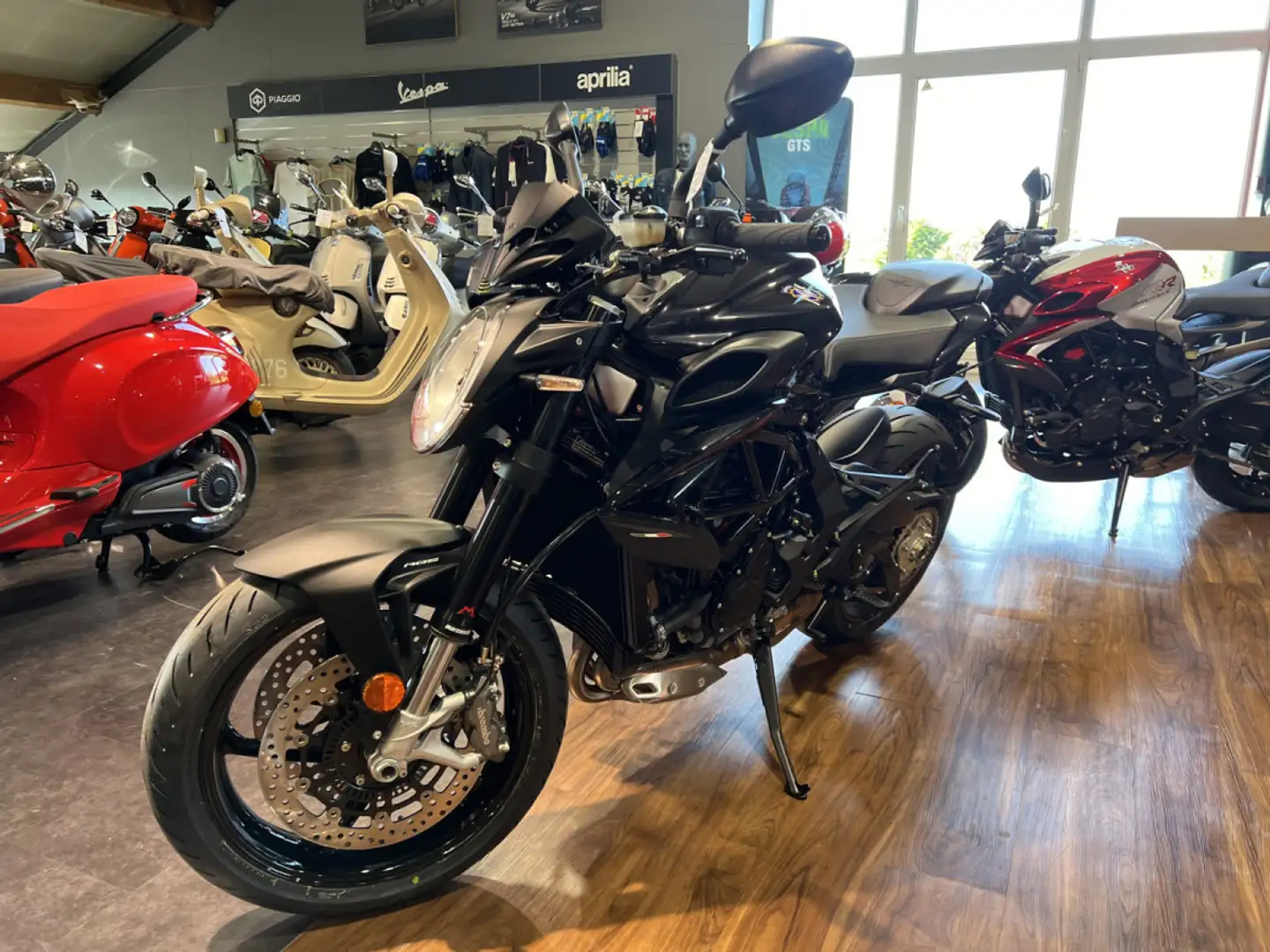 MV Agusta Brutale 800 Rojo - 2