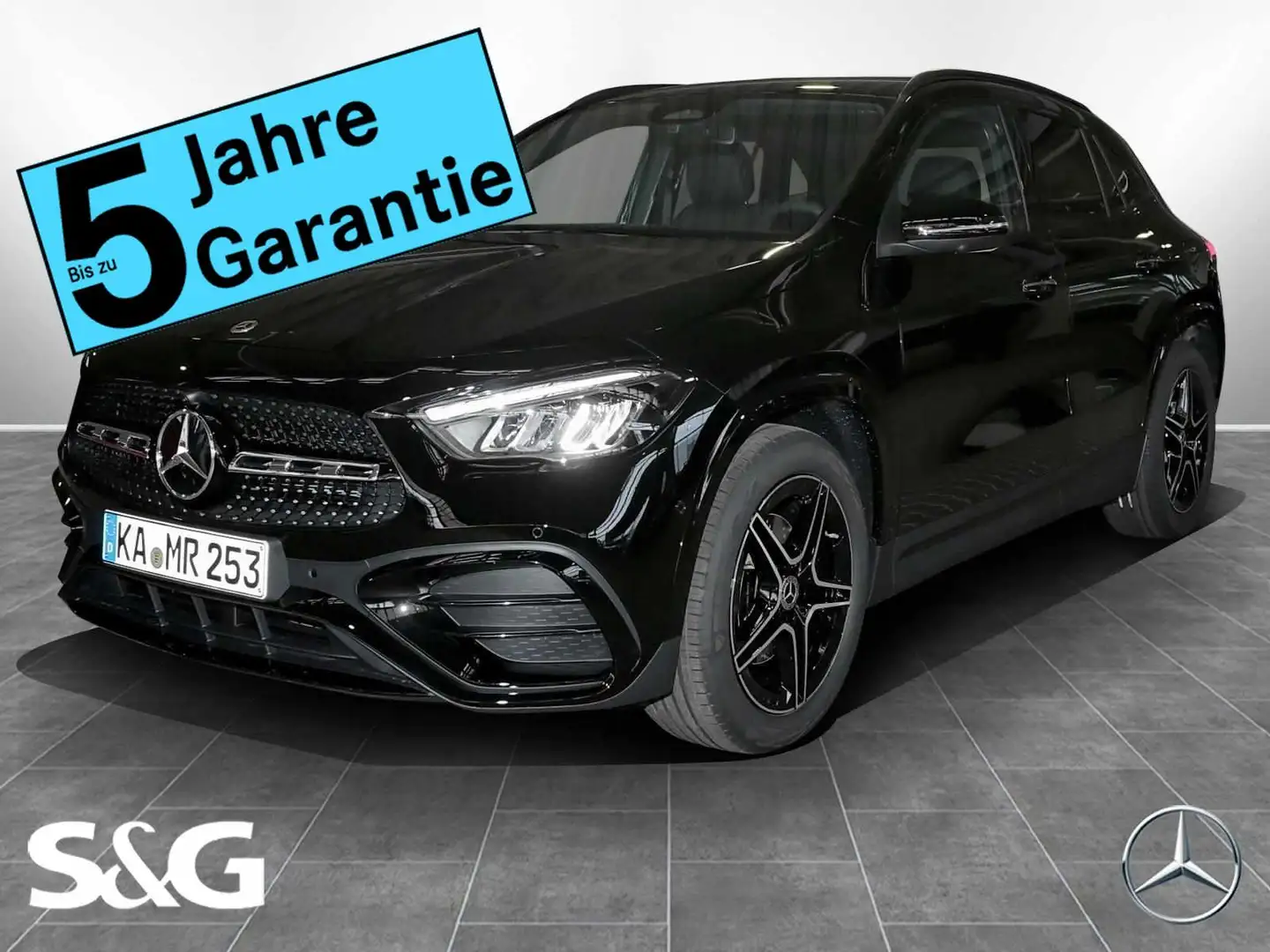 Mercedes-Benz GLA 200 AMG MBUX+360°+LED+AHK+Distro+Night+DAB Schwarz - 1