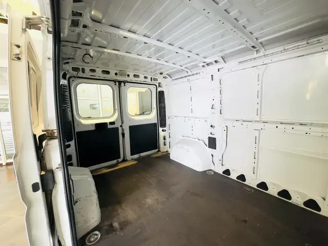 Fiat Ducato view 16
