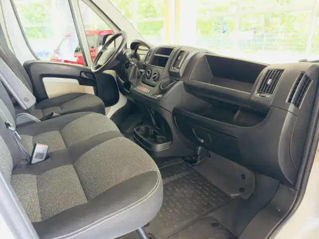 Fiat Ducato view 12