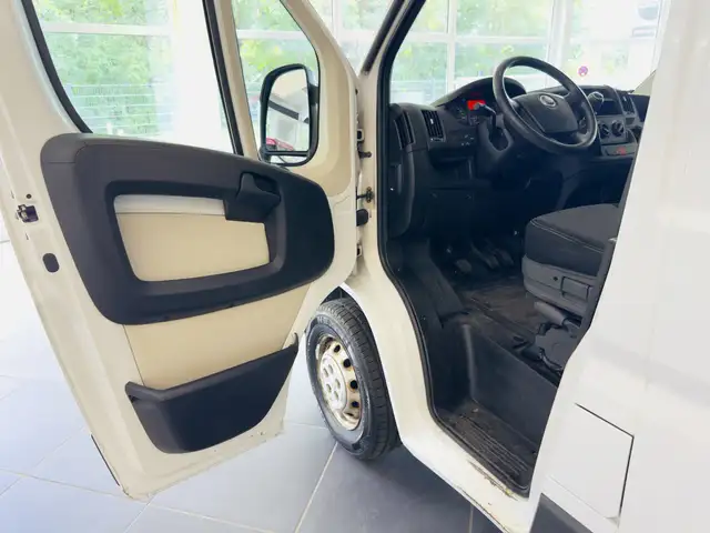 Fiat Ducato view 7