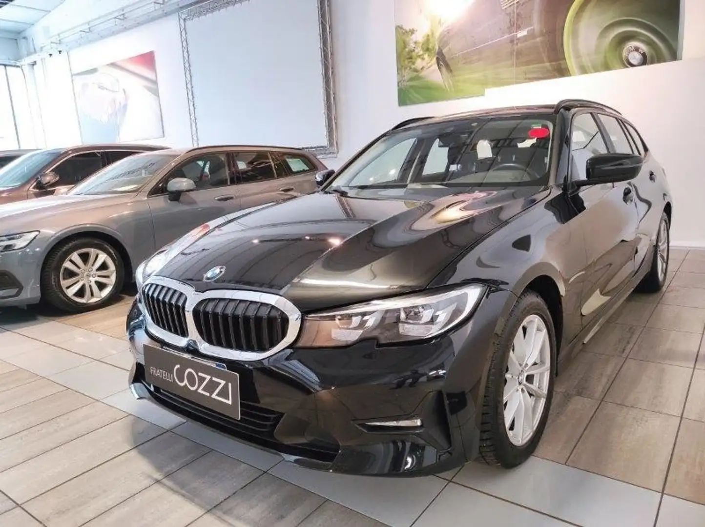 BMW 320 Serie3(G20/21/80/81 - 320d 48V xDrive Touring Busi Nero - 2