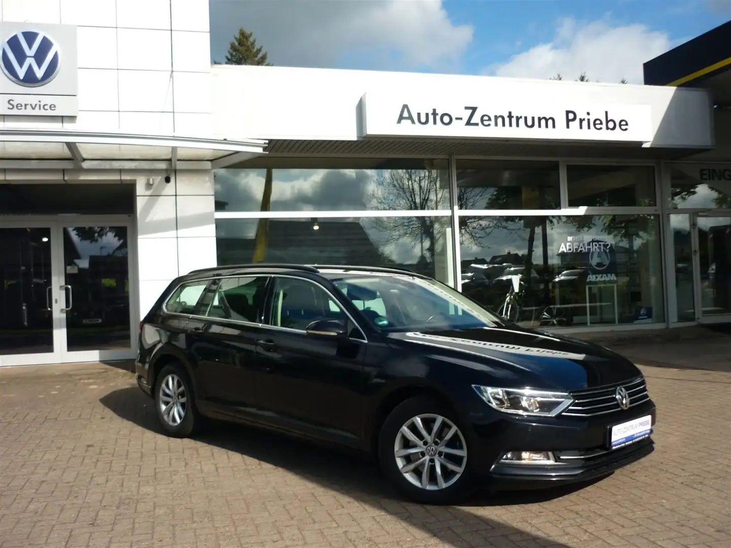 Volkswagen Passat Variant Comfortline 2,0l TDI DSG+AHK+Navi Noir - 1