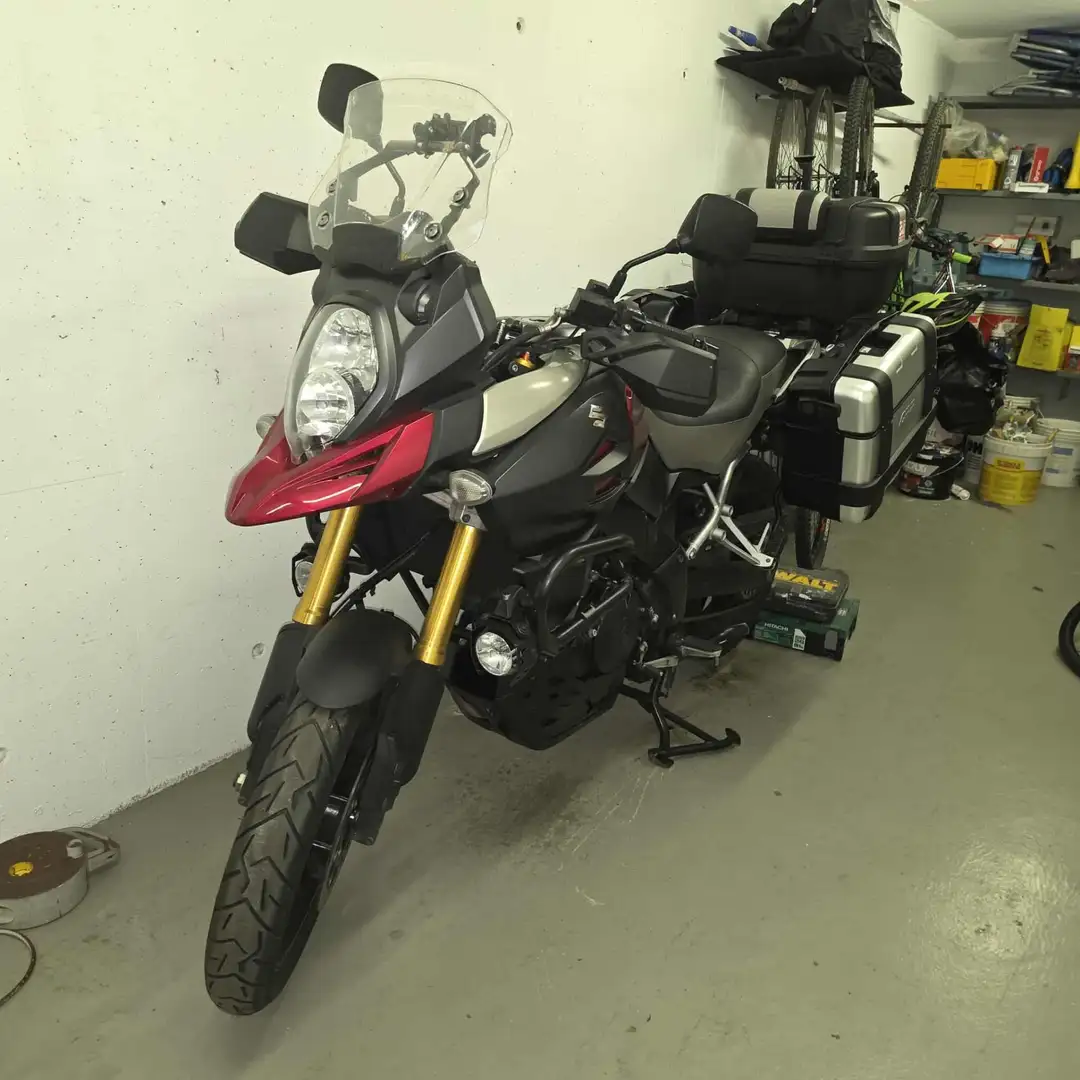 Suzuki V-Strom 1000 Roşu - 1