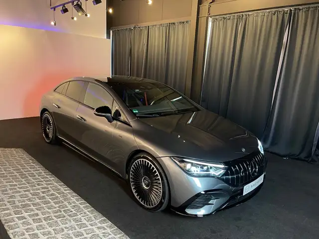 Mercedes-Benz EQE 53 AMG 4Matic+