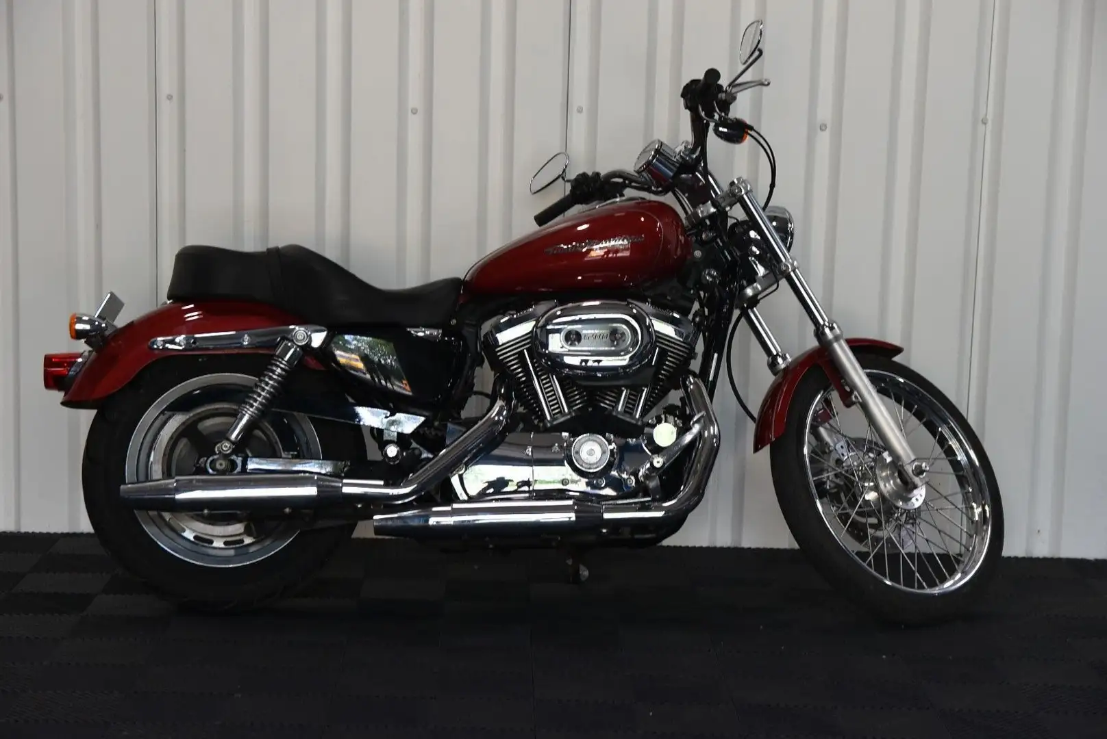 Harley-Davidson Sportster XL1200C Rot - 2