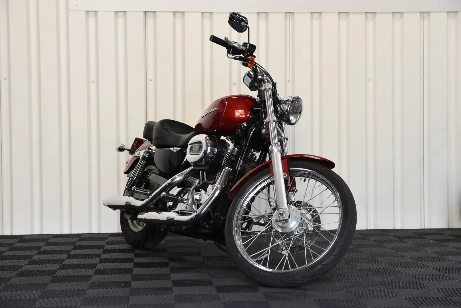 Harley-Davidson Sportster XL1200C Rot - 1