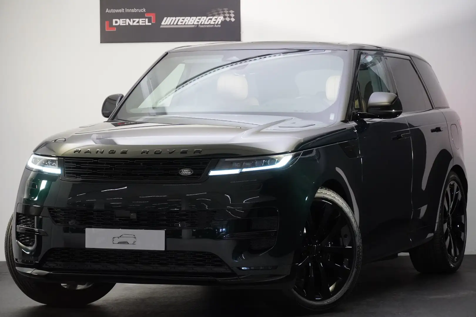 Land Rover Range Rover Sport 3.0 PHEV Dynamic HSE Grün - 1