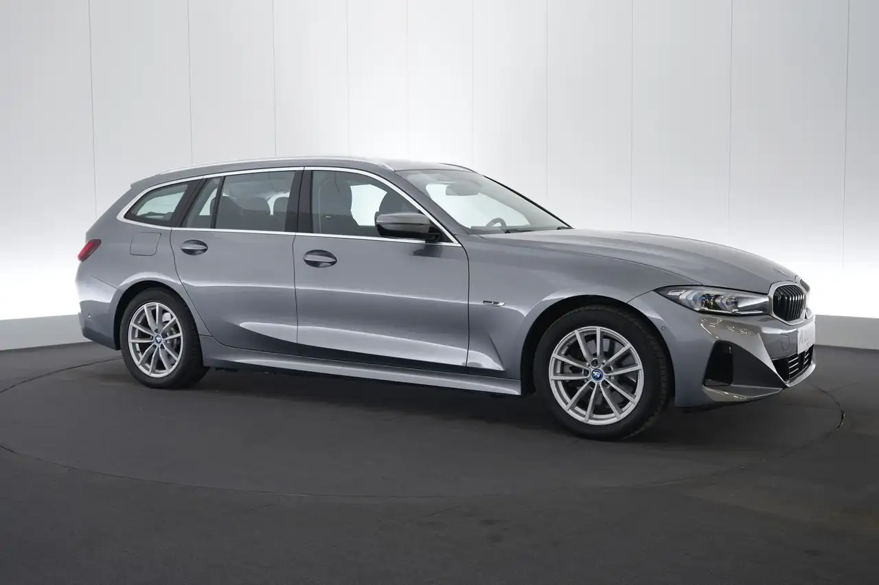 BMW 320 3 Touring 320e PHEV Innovation LEDER/CUIR Adapt. L, миниатюра 4