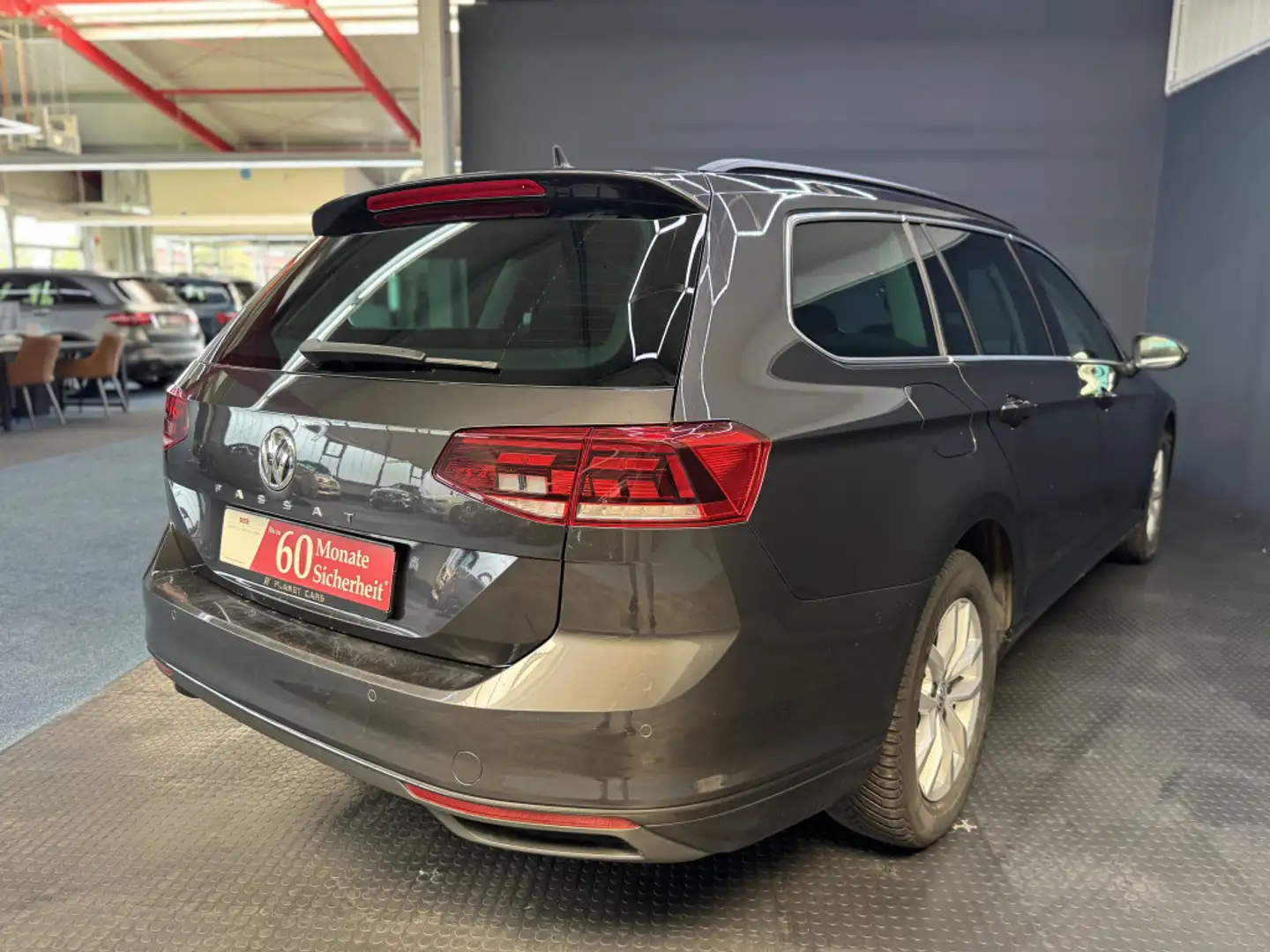 Volkswagen Passat Business*3J.Garantie*DSG*CarPlay*LED*AHK* Grau - 2