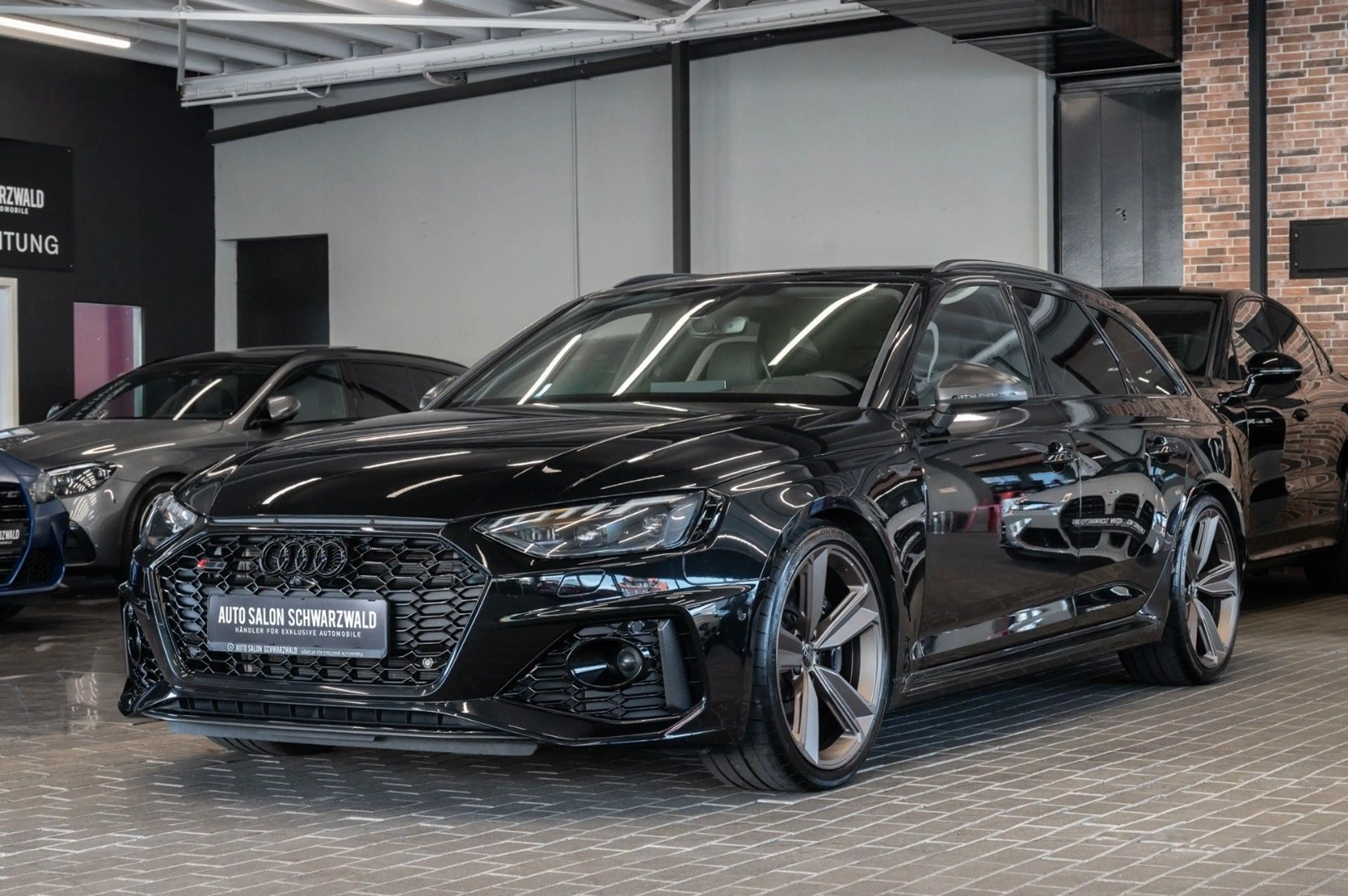 Audi RS4 AVANT|RS-AGA|CARBON|PANO|B&O|EXCLUSIVE — photo 2
