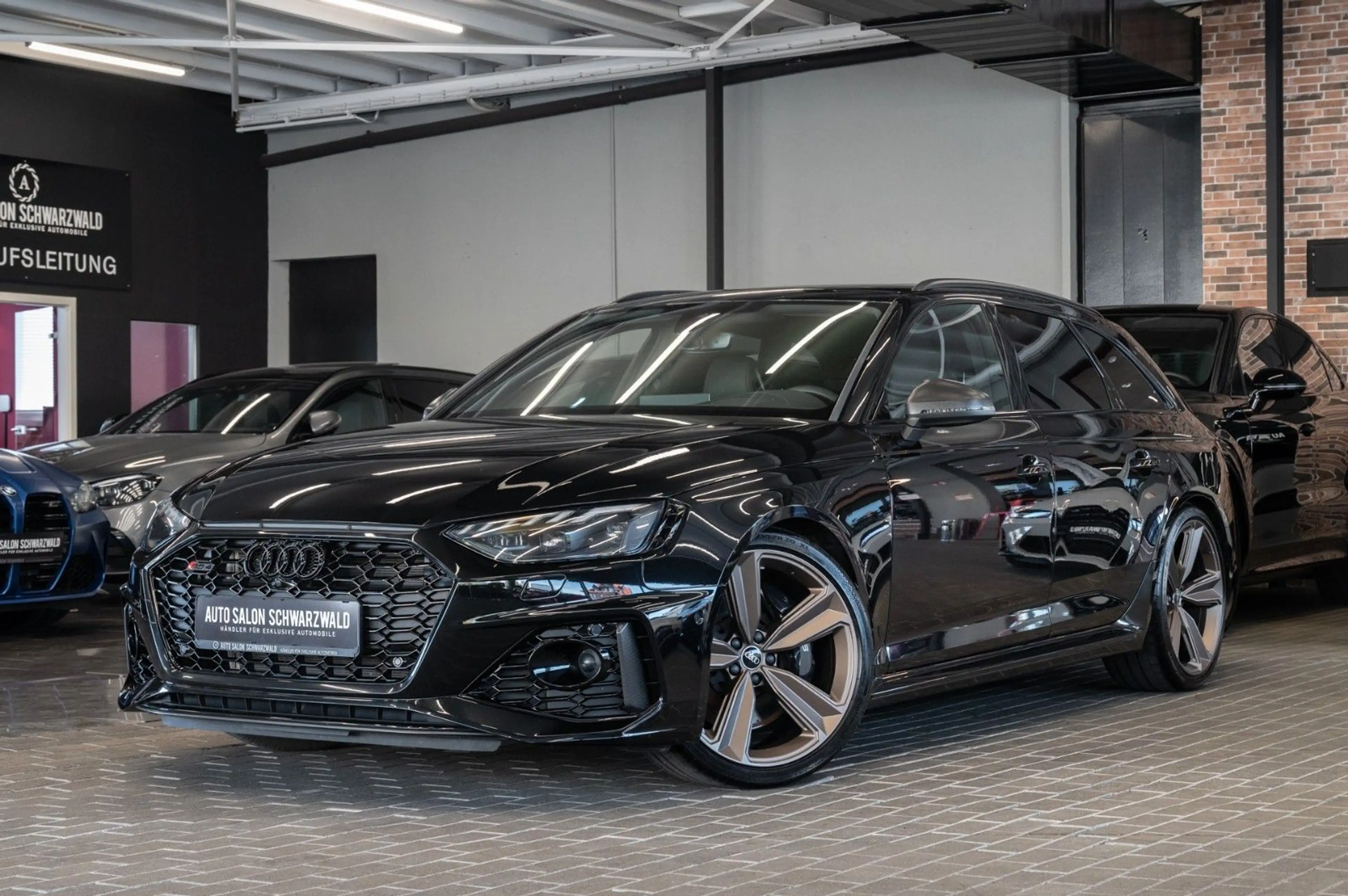 Audi RS4 AVANT|RS-AGA|CARBON|PANO|B&O|EXCLUSIVE