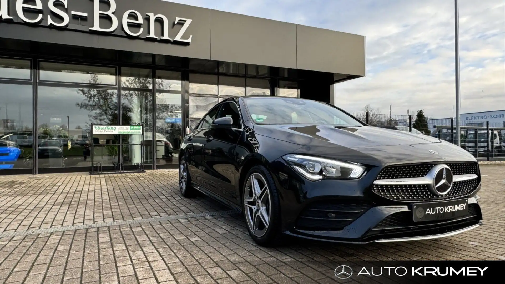 Mercedes-Benz CLA 200 Coupé +AMG+LED+Sondsystem+Rückfahrk., Černá - 2