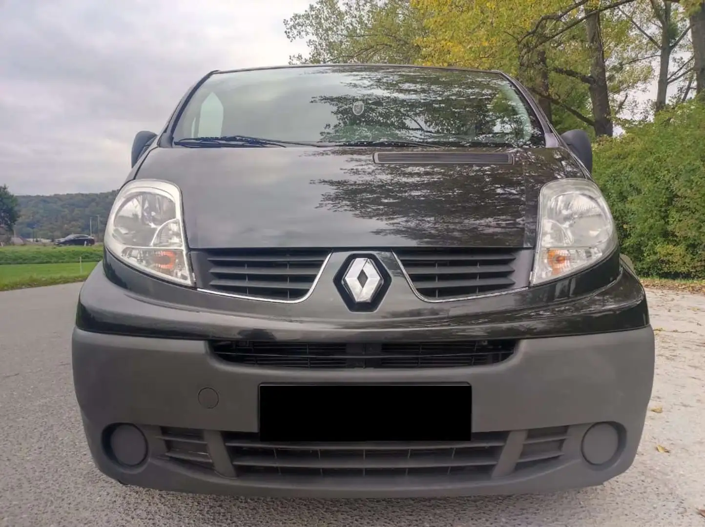 Renault Trafic 2.0 dCi 115 FAP L2H1 Komfort Schwarz - 1