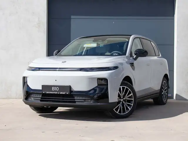 Leapmotor B10