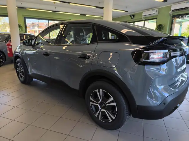 Citroen C4 view 7
