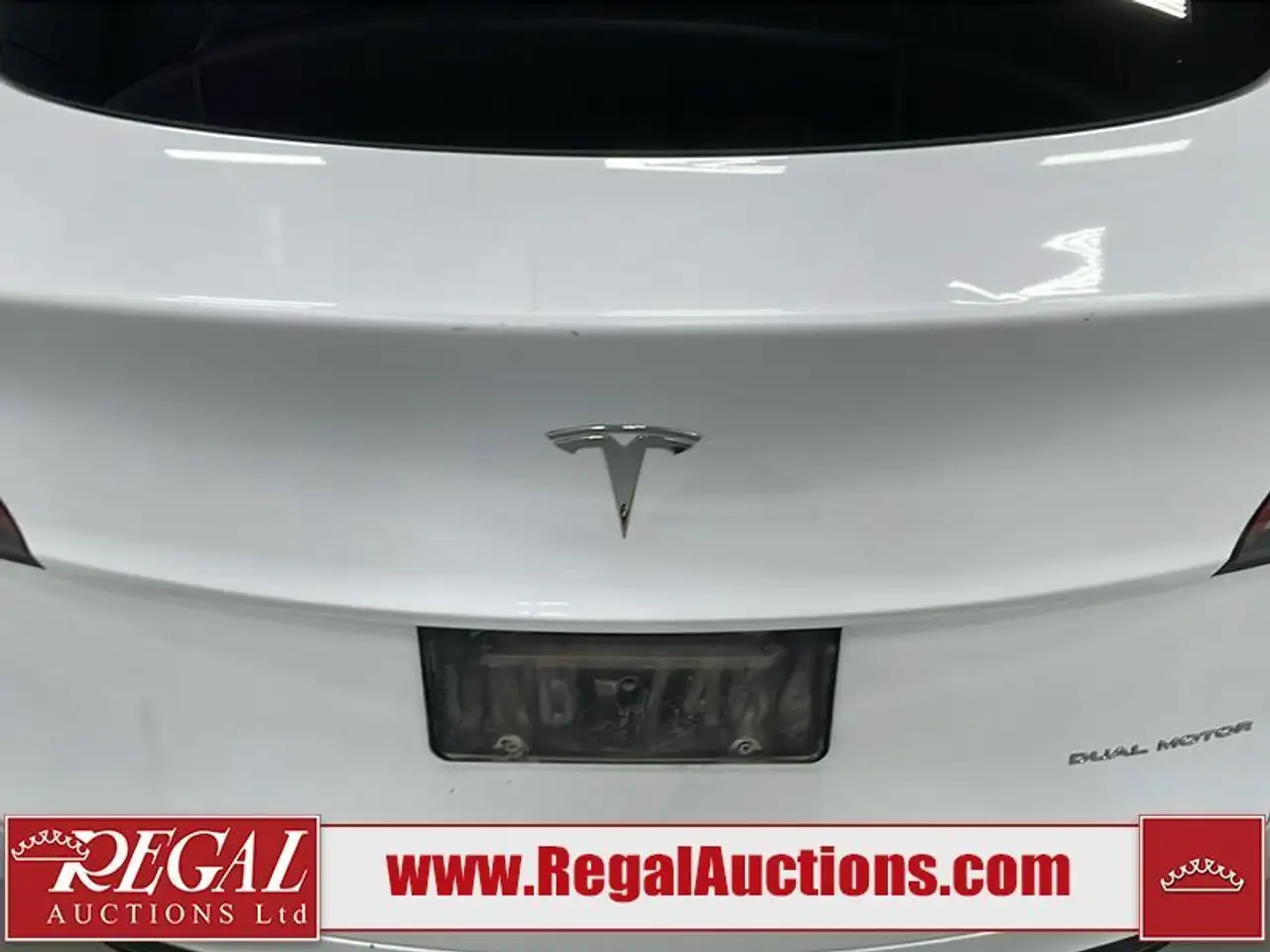 Tesla Model Y photo Tesla Model Y