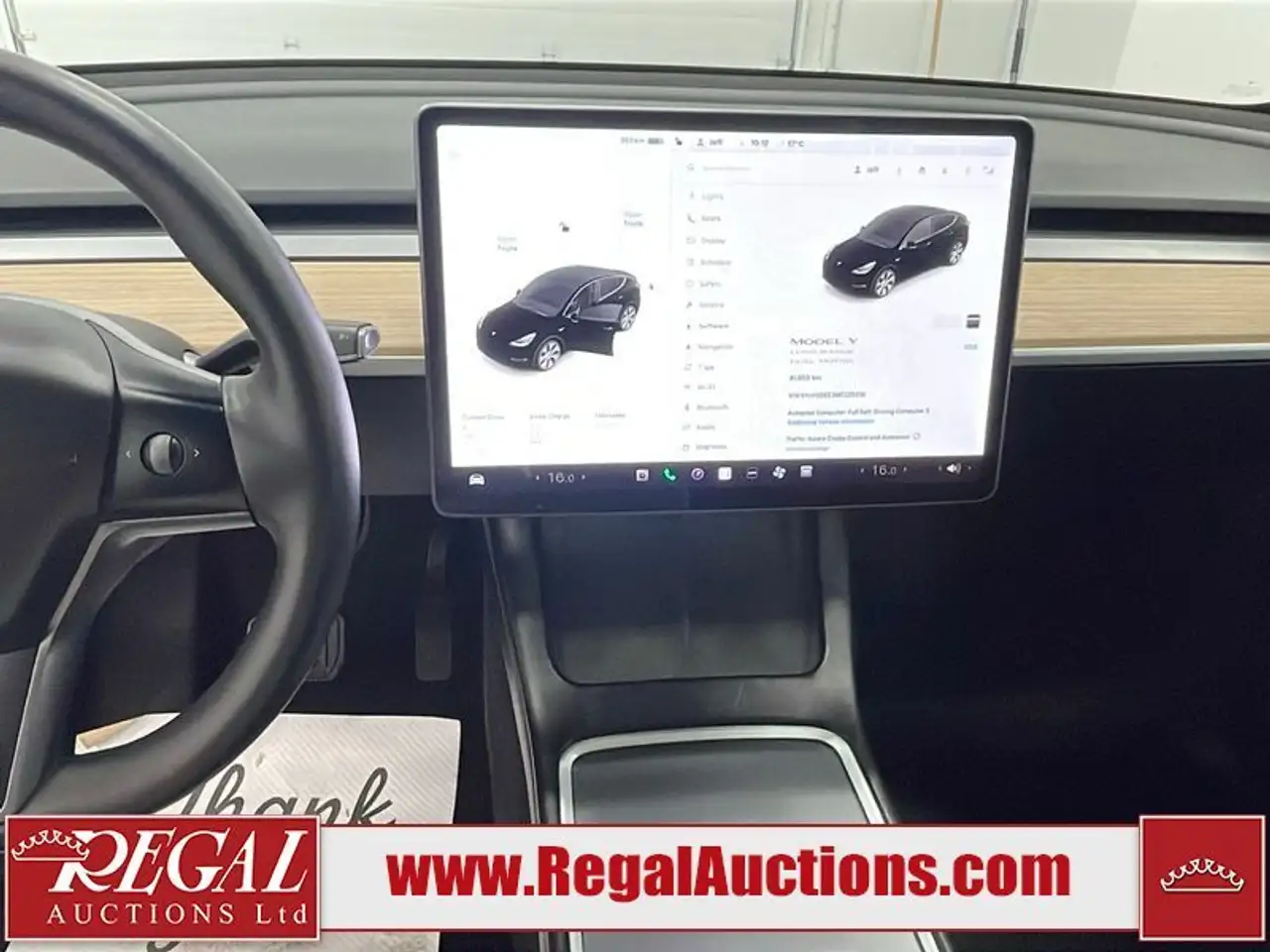 Tesla Model Y photo Tesla Model Y