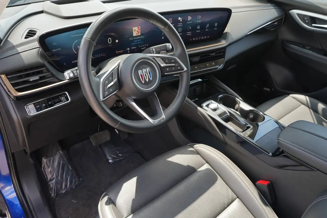 Buick Envision photo Buick Envision