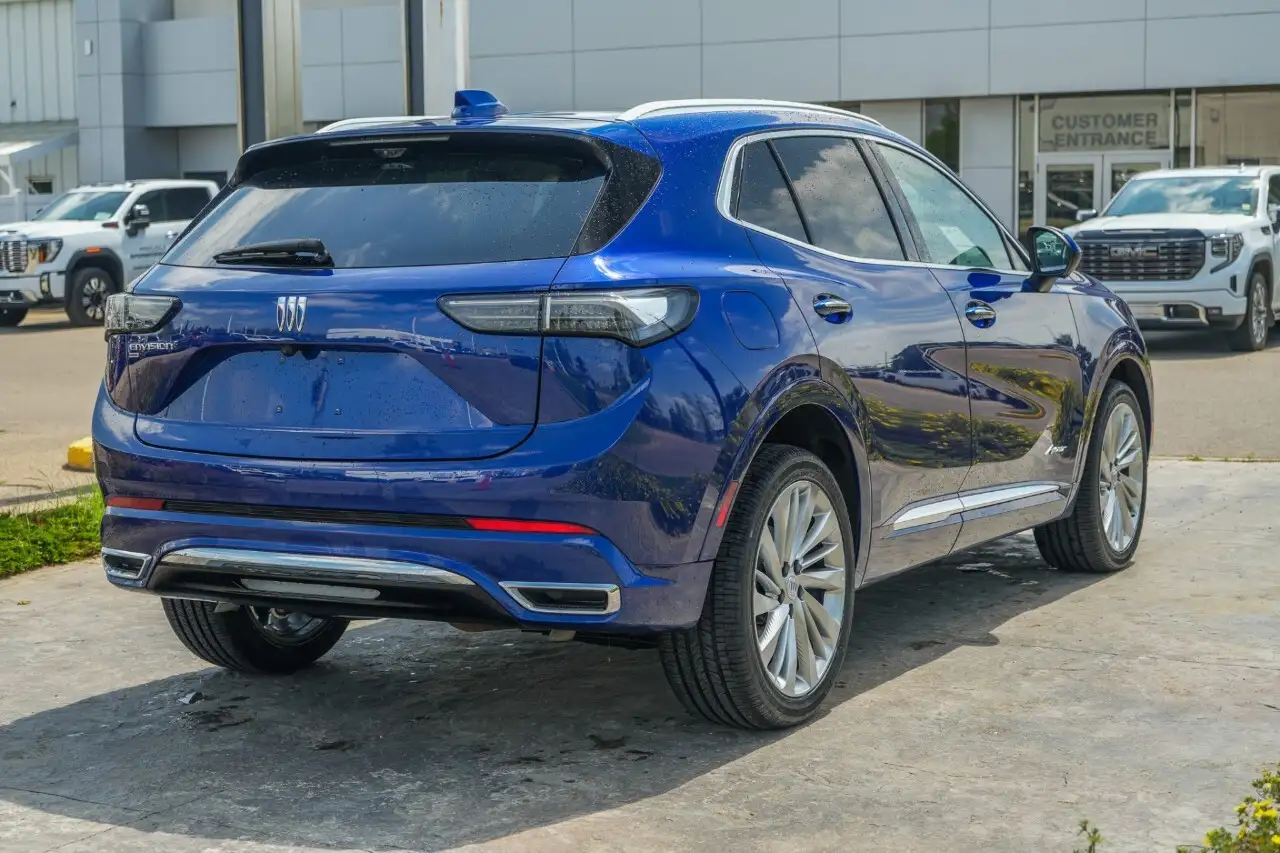 Buick Envision photo Buick Envision