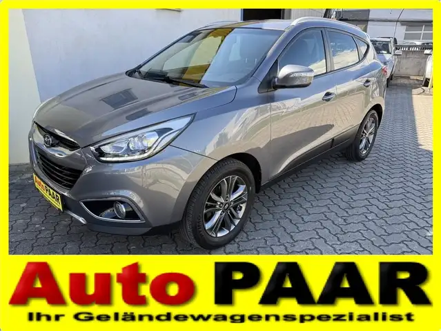 Hyundai iX35 2,0 CRDi "Premium" 4x4 *** erst 76.000 km !!!