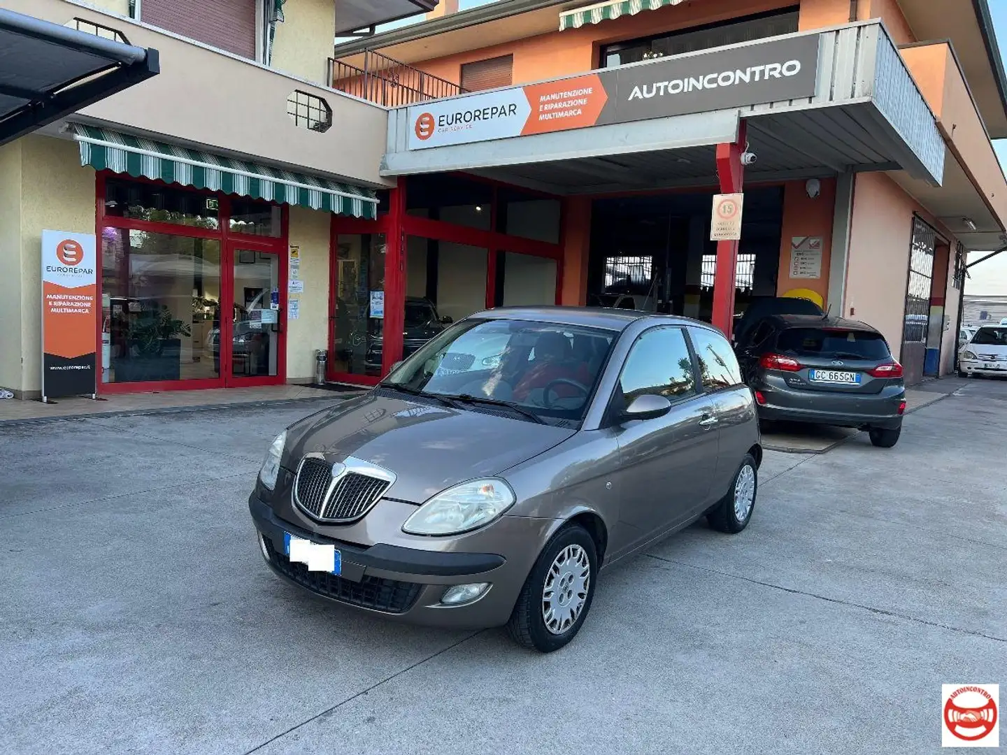Lancia Ypsilon 1.2 8v Oro Bronze - 1