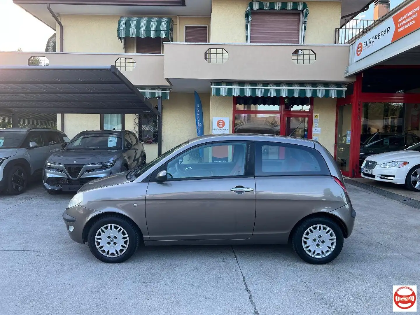 Lancia Ypsilon 1.2 8v Oro Bronze - 2