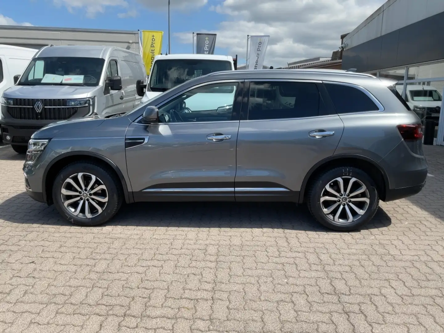 Renault Koleos Intens 1.3 TCe 160 EDC *Automatik* Grau - 2