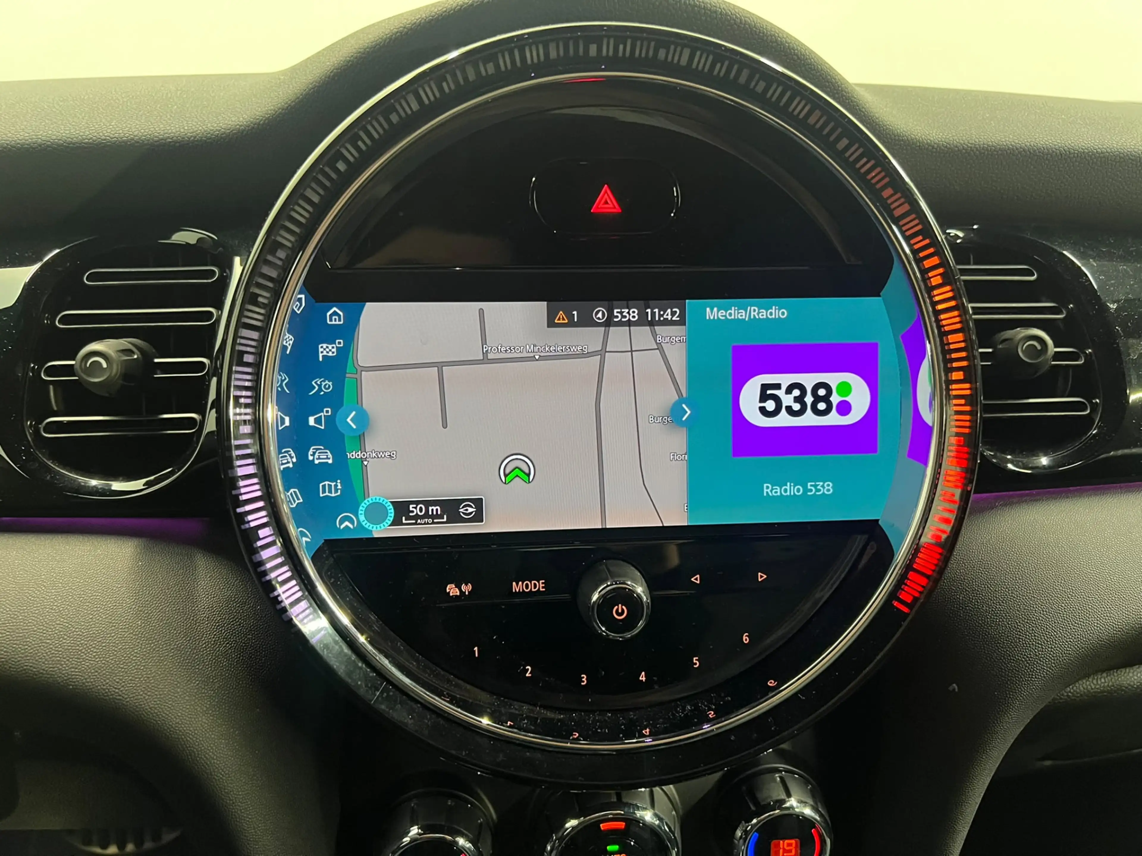 MINI John Cooper Works 3-Deurs 1.5 Cooper — photo 11