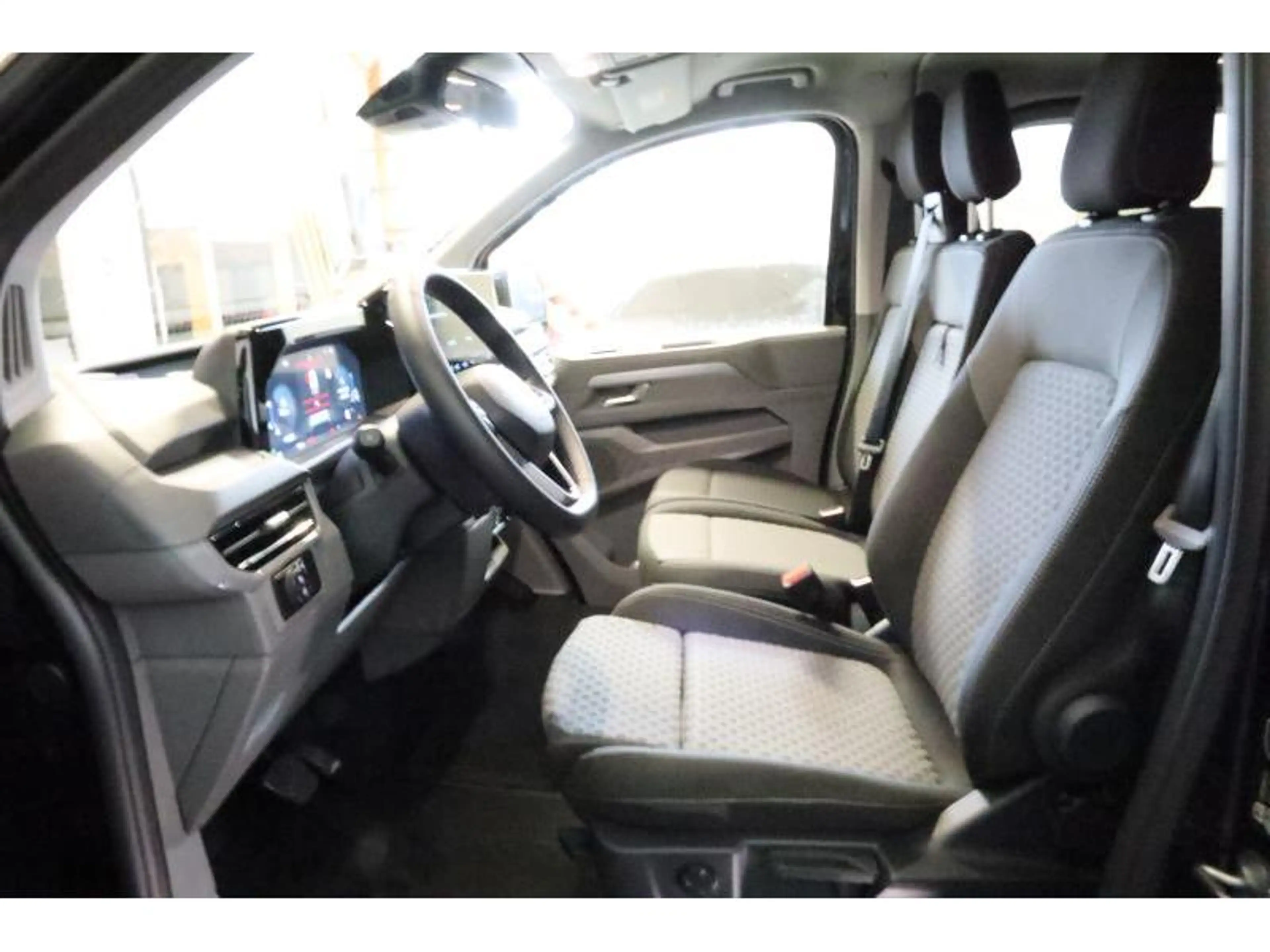 Volkswagen T7 Caravelle STYLE LONG A8 — photo 9