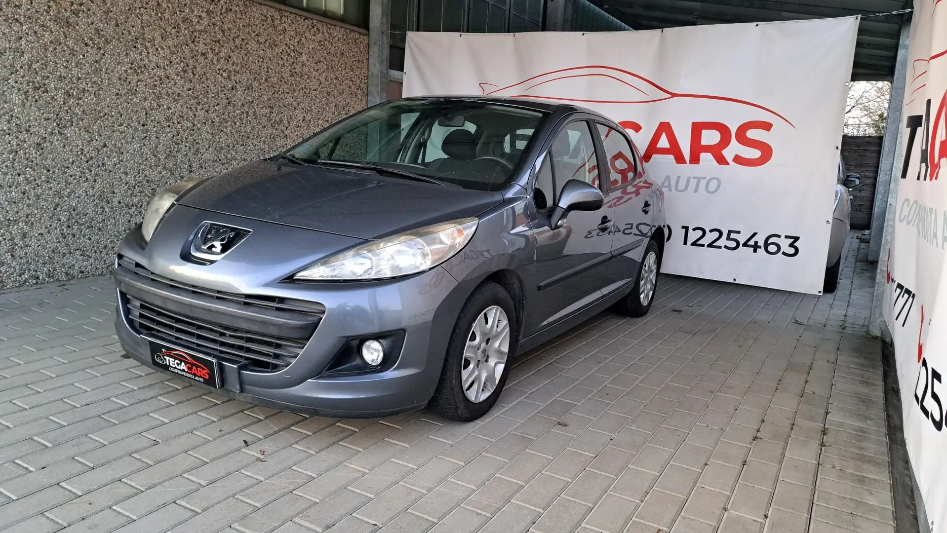 Peugeot 207 5p 1.4 8v X-Line eco-Gpl FL - 2