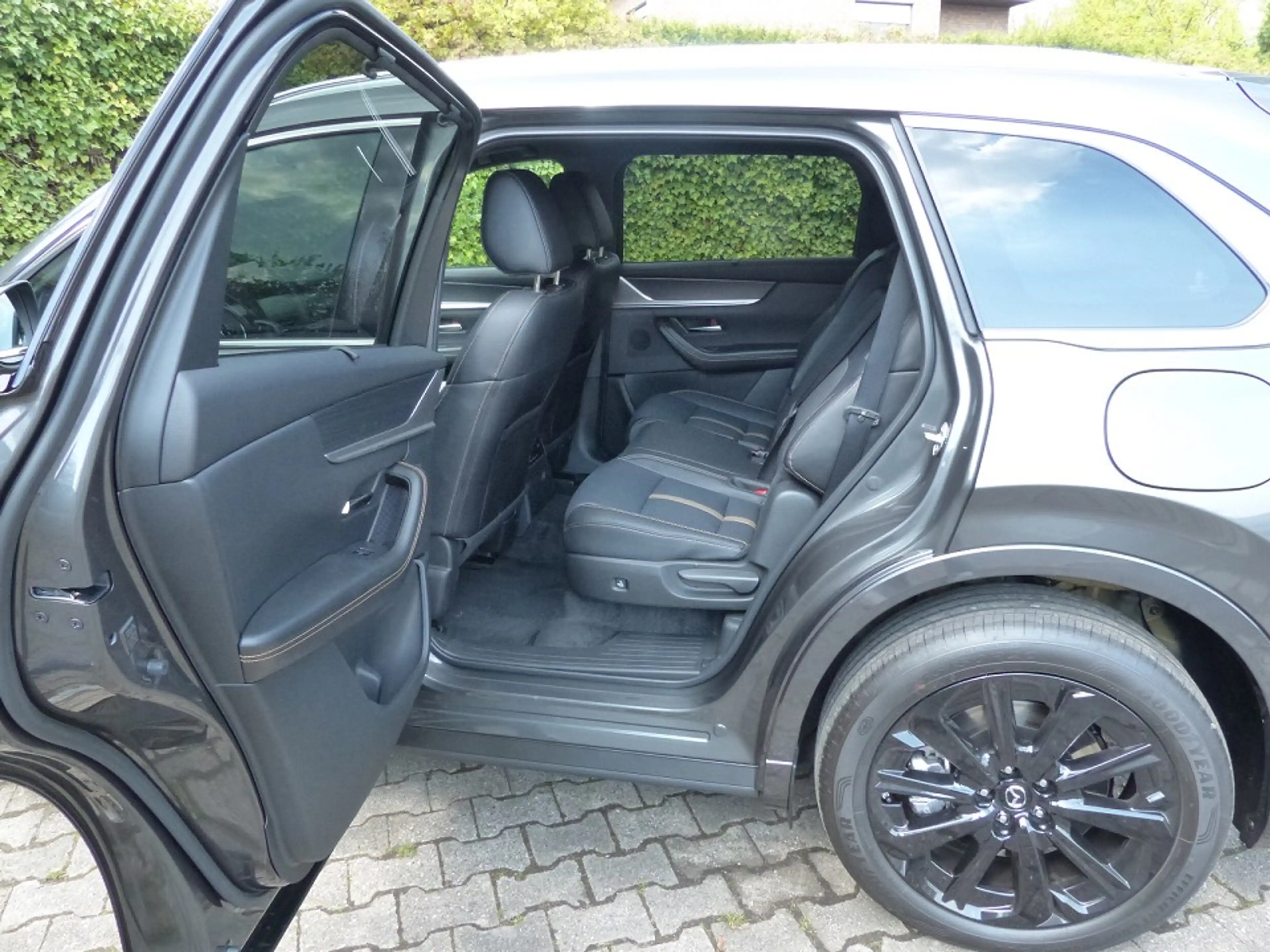 Mazda CX-80 2.5L e-SKYACTIV PHEV 327ps 8AT AWD Homura Plus — photo 10
