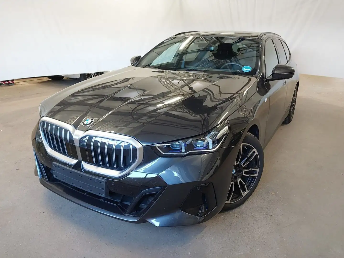 BMW 540 d xDr.T.M Sport HUD ACC SuView.Standh.B&W AHK Grau - 2