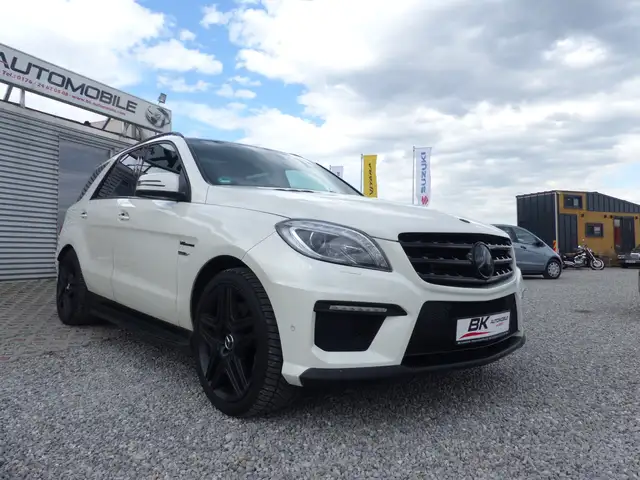 Mercedes-Benz ML 63 AMG V8 BiTurbo Pano Sitzheizung Navi H&K Xenon BT-Audi