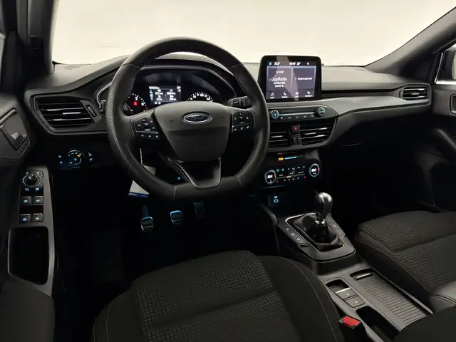Ford Focus view 14