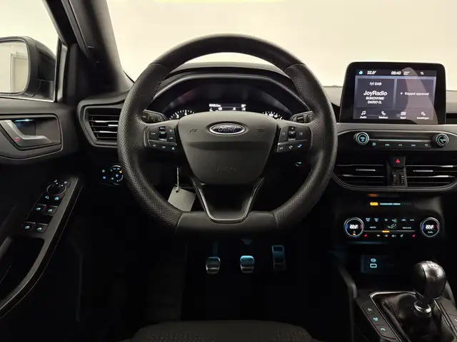 Ford Focus view 13