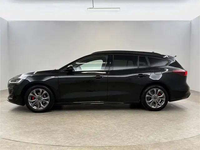 Ford Focus view 11