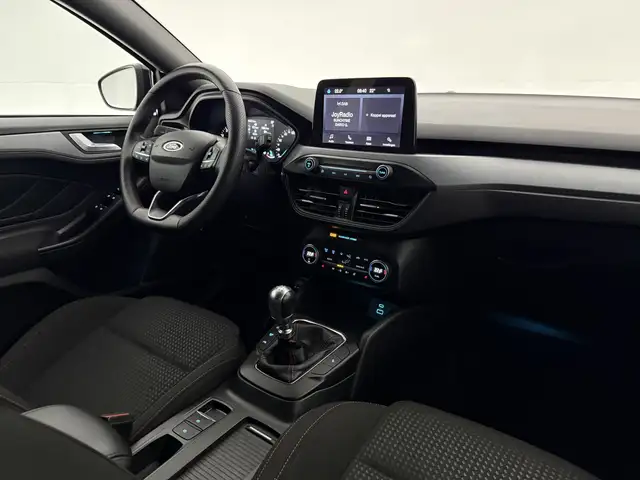 Ford Focus view 4