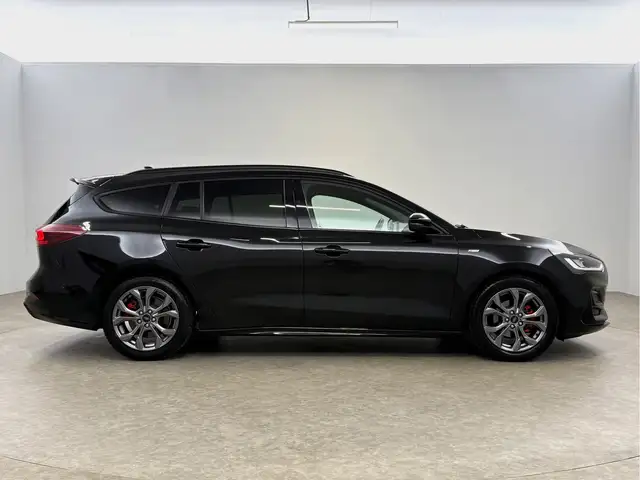 Ford Focus view 10